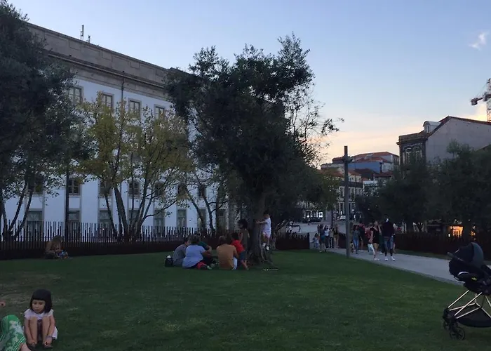 & Charming Clerigos Appartments