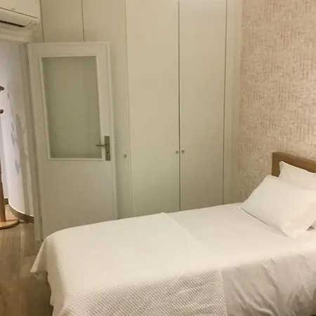 & Charming Clerigos Appartments *