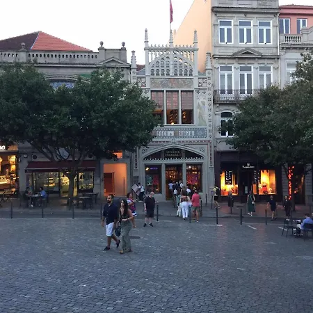 & Charming Clerigos Appartments *