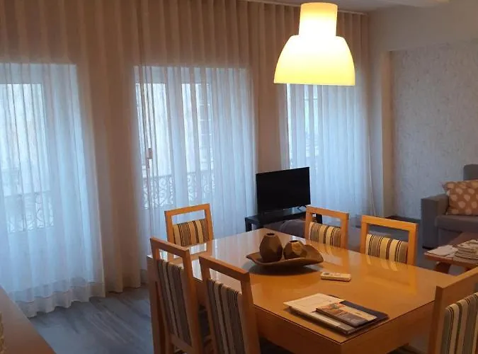 & Charming Clerigos Appartments Апартаменты *