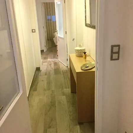 & Charming Clerigos Appartments Апартаменты *
